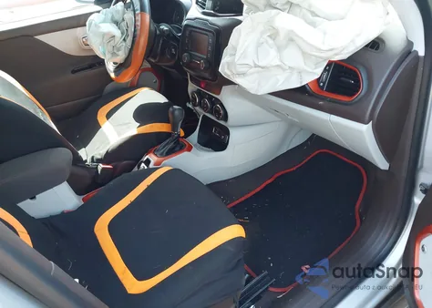 2016 Jeep Renegade Latitude из США, поврежденный, VIN ZACCJABT8GPE09231